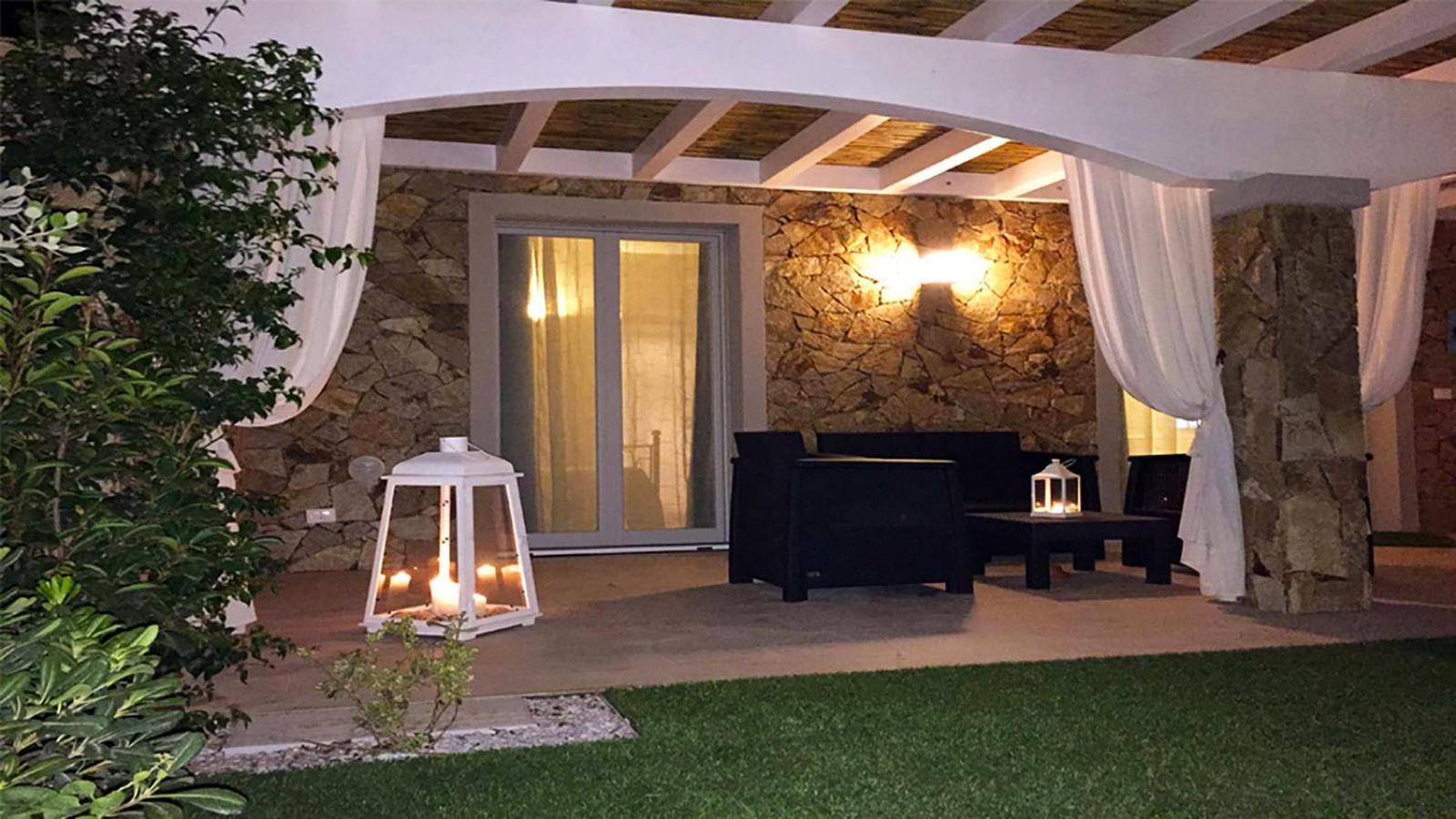 Residence Elegance Ville Ed Appartamenti A Porto Pino Dış mekan fotoğraf