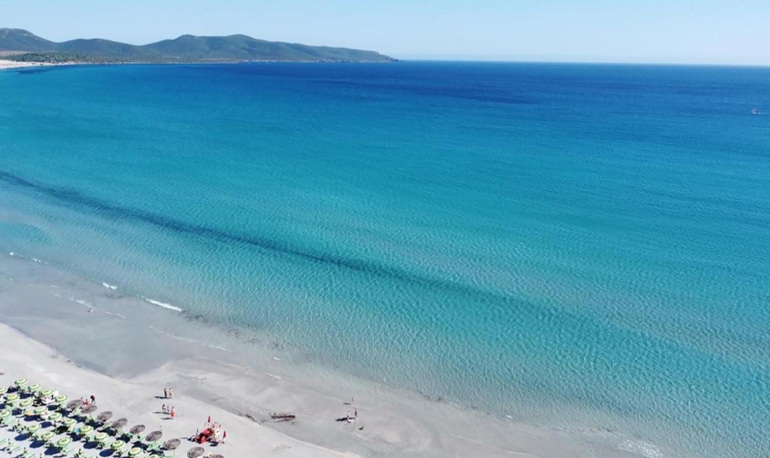 Residence Elegance Ville Ed Appartamenti A Porto Pino Dış mekan fotoğraf