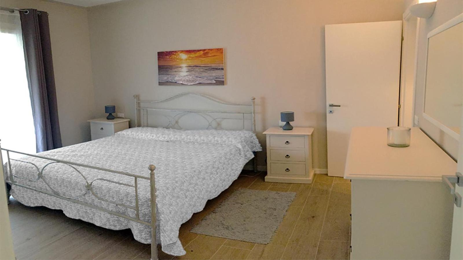 Residence Elegance Ville Ed Appartamenti A Porto Pino Dış mekan fotoğraf