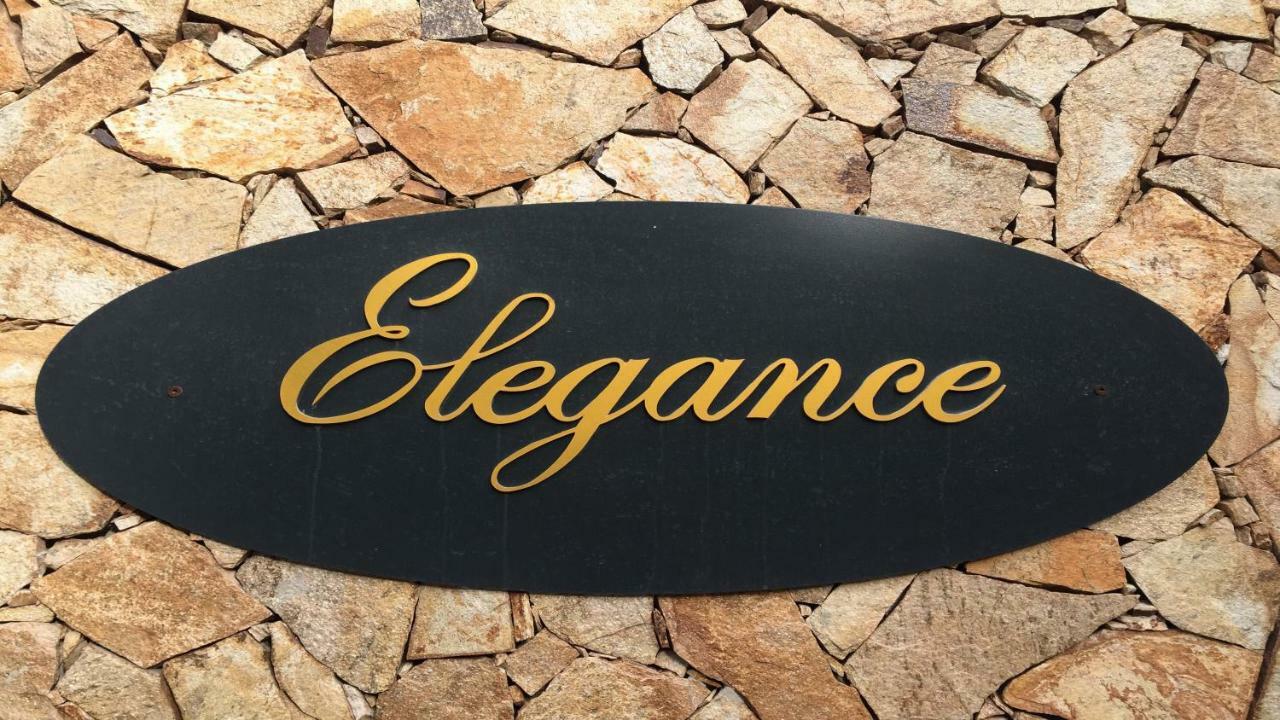 Residence Elegance Ville Ed Appartamenti A Porto Pino Dış mekan fotoğraf
