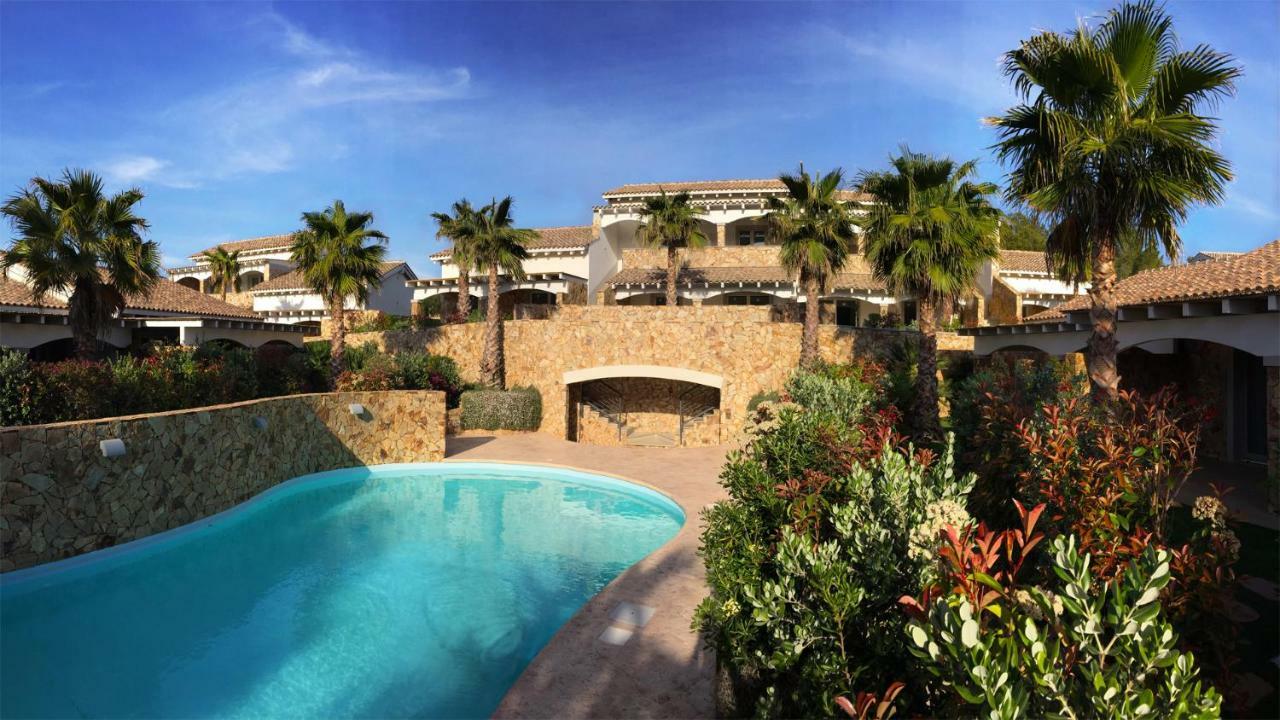 Residence Elegance Ville Ed Appartamenti A Porto Pino Dış mekan fotoğraf