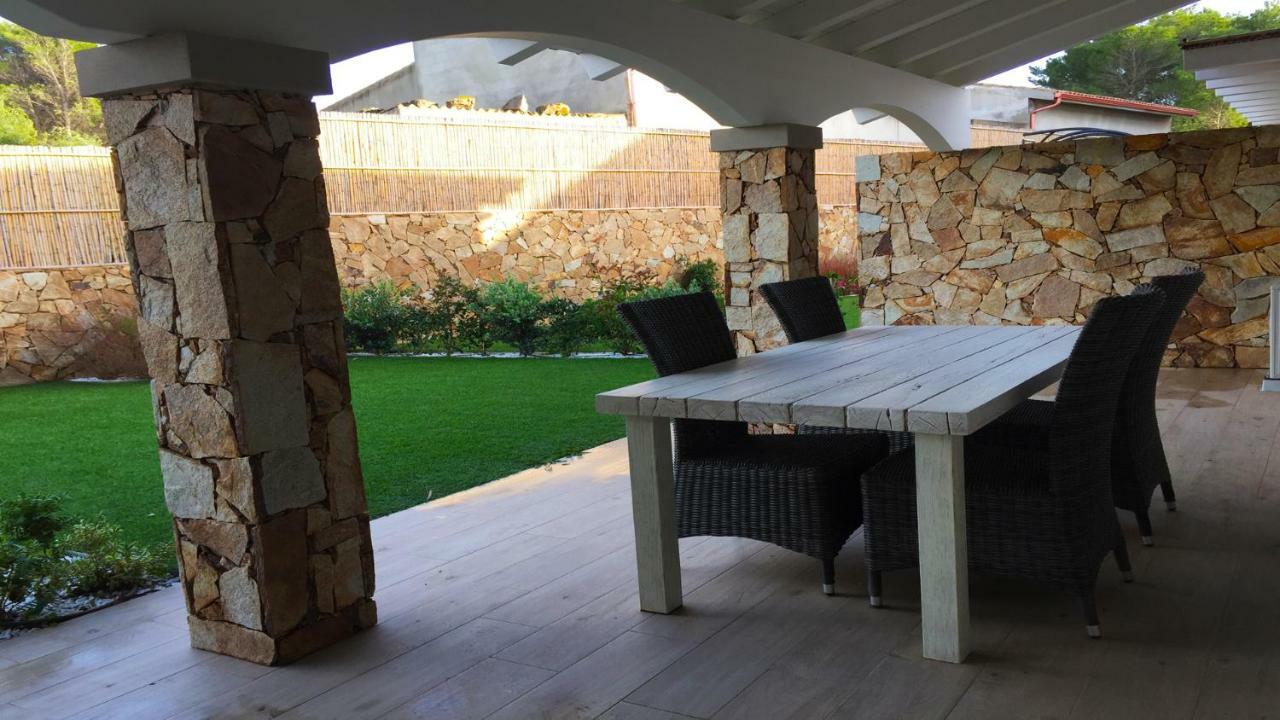 Residence Elegance Ville Ed Appartamenti A Porto Pino Dış mekan fotoğraf
